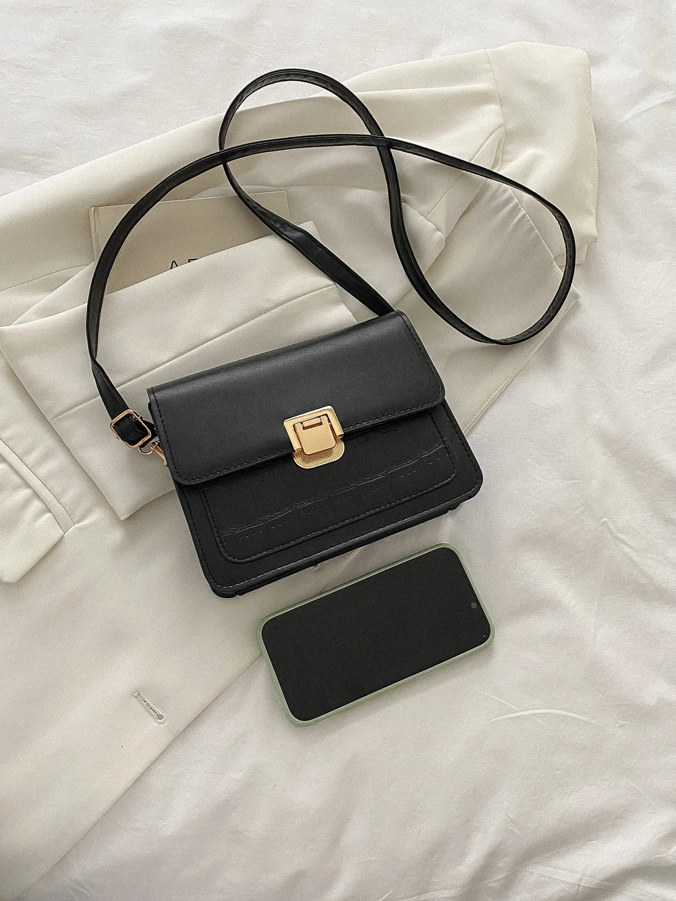 Schwarze Faux Krokodil Schnalle Pu-leder Kamera Schulter Cross Body Gurt Box Tasche Handtasche Freundin Mutter Tante Nan Geschenk Leichtgewicht, Business Casual Mini Krokodil Geprägte Crossbody Tasche Für Teen Mädchen, Frauen, College Studenten, Rookies &