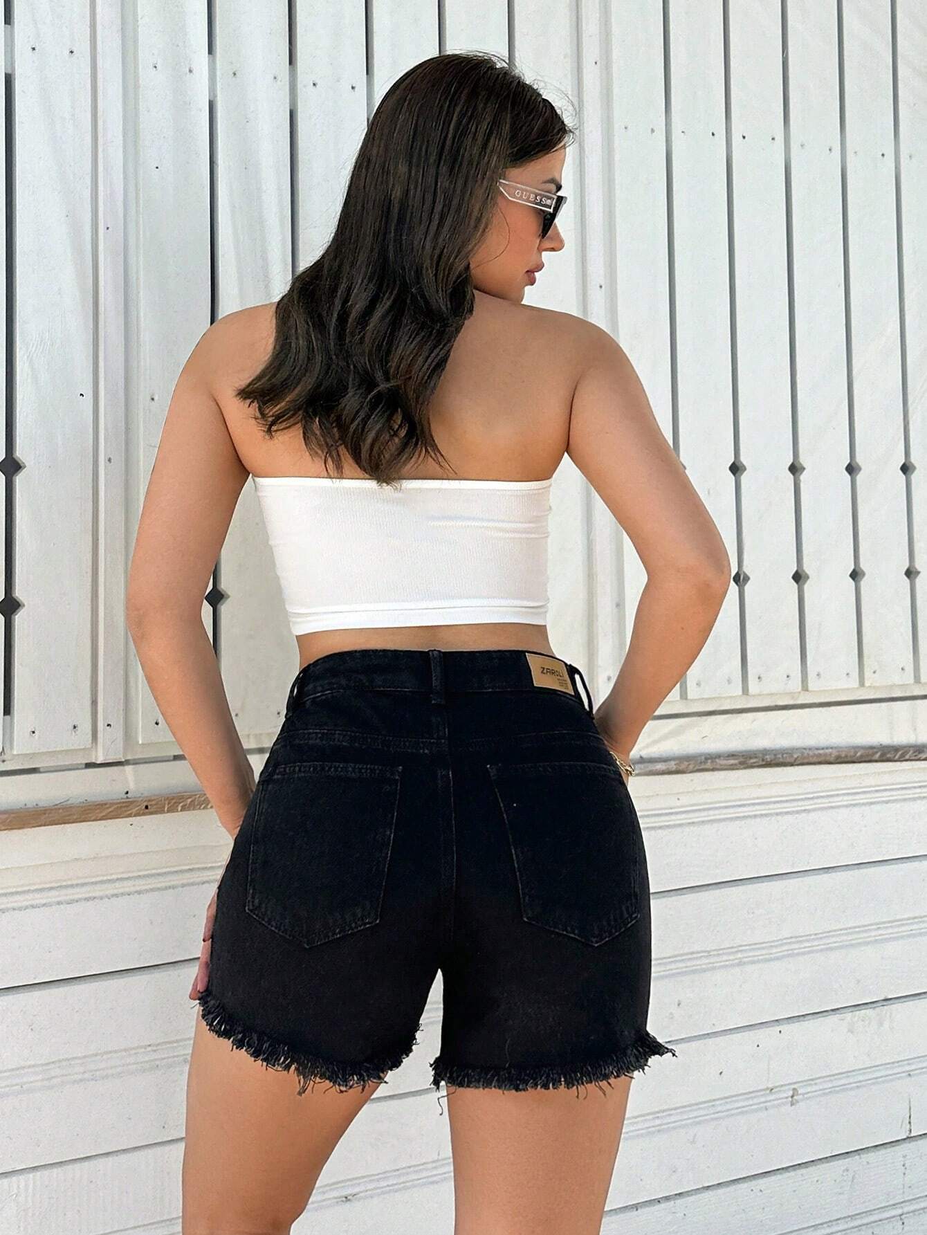 Cottonline Mini-Shorts Schwarz – Raw Edge