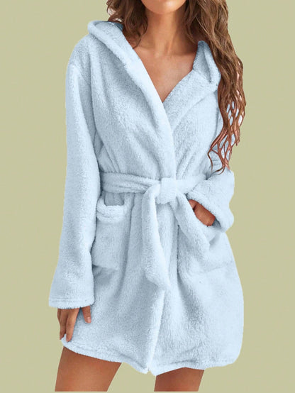 Damen Fleece Bademantel mit Kapuze – Warm & Kuschelig